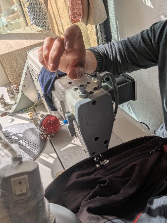 Ici c'est moi qui cout. J'ai d&eacute;j&agrave; travaill&eacute; en magasin pendant 15 ans en Seine-et-Marne mais je vous rassure je suis natif de la Sarthe.<br />
N'h&eacute;sitez pas &agrave; venir me voir 